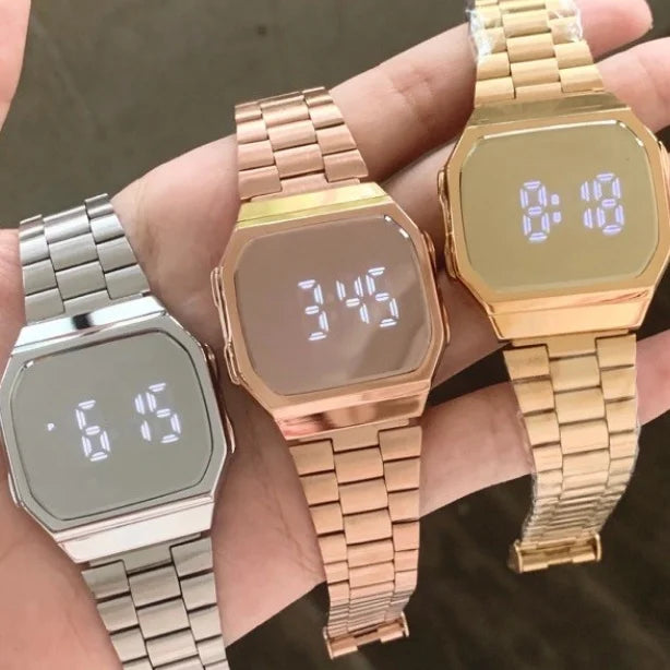 Casio Montre Écran Tactile Vintage