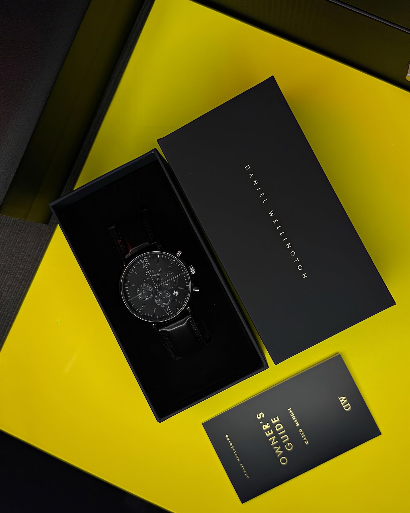 Ultra - Daniel Wellington- Chronographe- Homme - Ref001